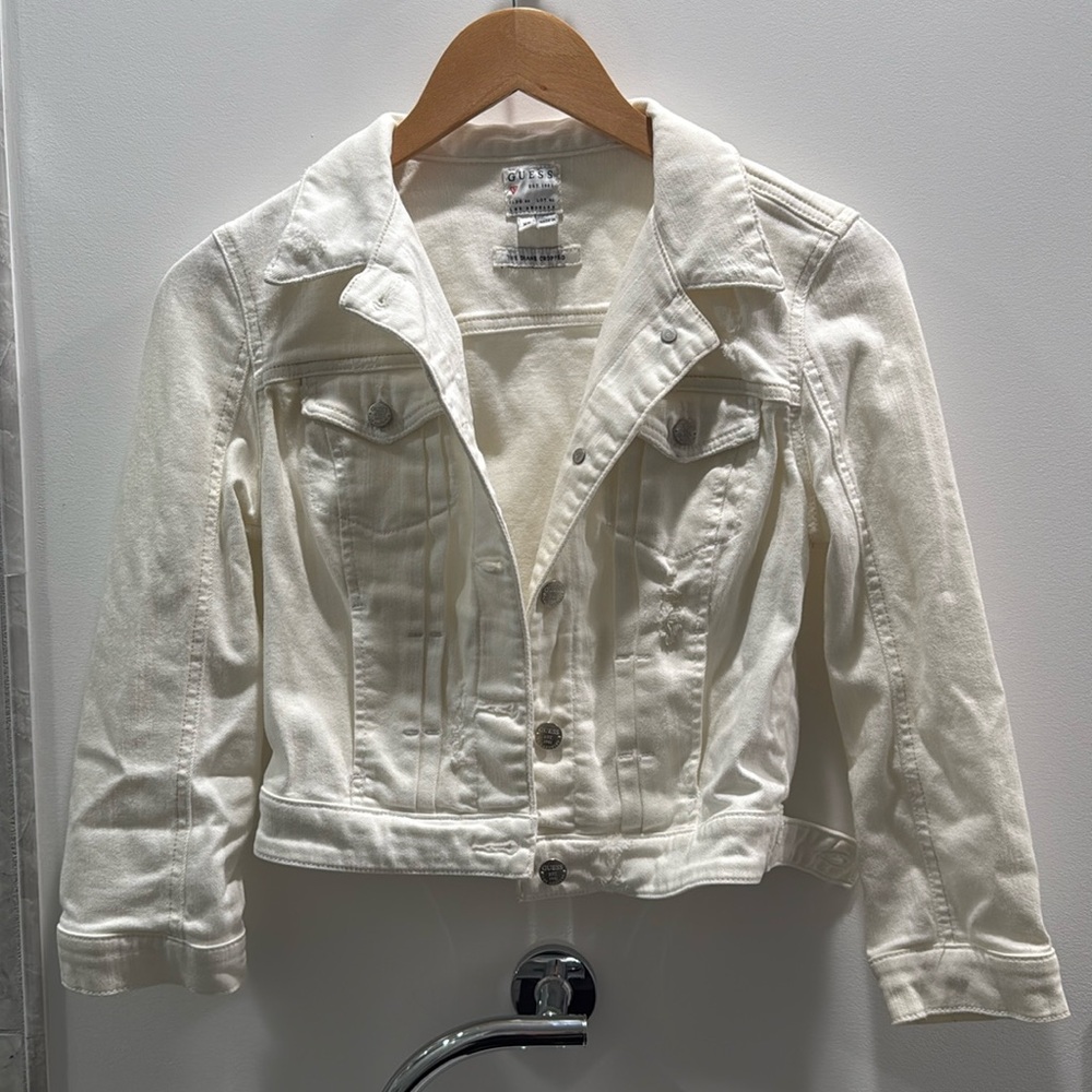 Guess Jean Jacket🤍